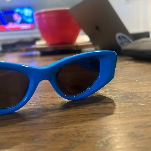 Balenciaga Sunglasses BB0243S - Picture 13 of 15